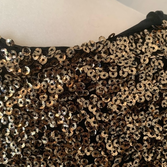 Haoduoyi Sparkly Sequin Fitted Mini Dress with V-Neck - Picture 11 of 13